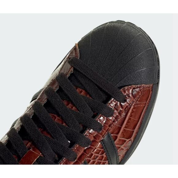 NEW ADIDAS Superstar Vintage "Croc" Brown Women's US 6 - Picture 2 of 11